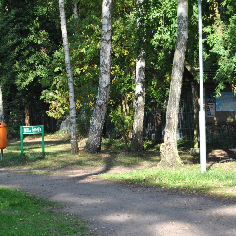 Weg zum Strandausgang